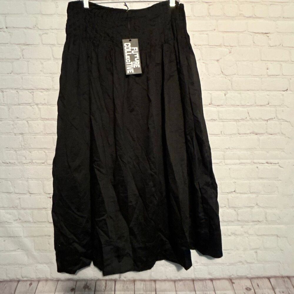 Future Collective Women’s Black Maxi Skirt Size 8